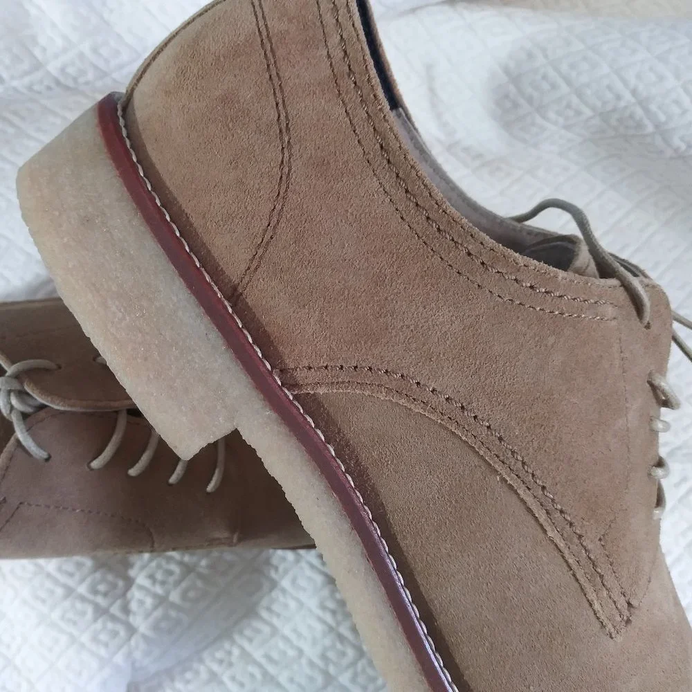 Banana Republic Dewitt Sand Suede Oxford